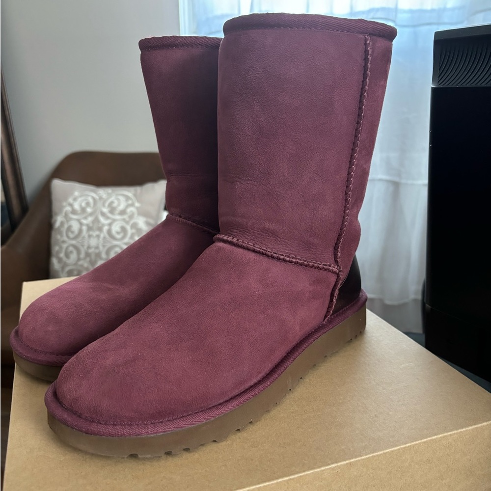 Ugg boots classic short II